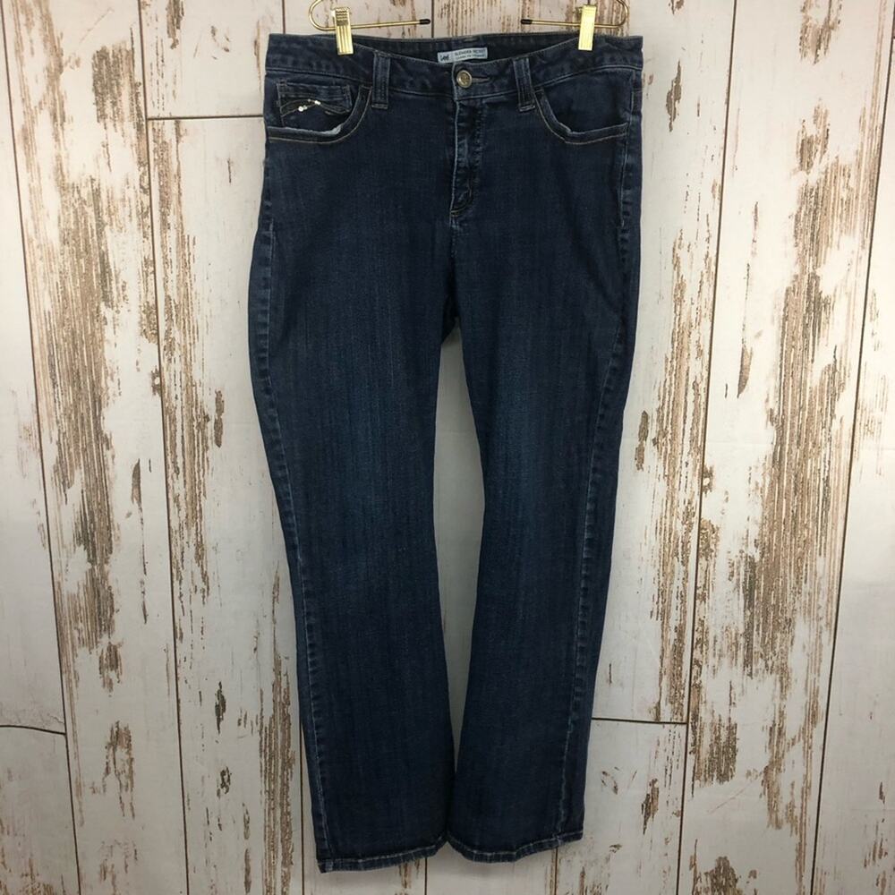 Lee Slender Fit Jeans, Size 12-14 Medium. In excellent condition!
